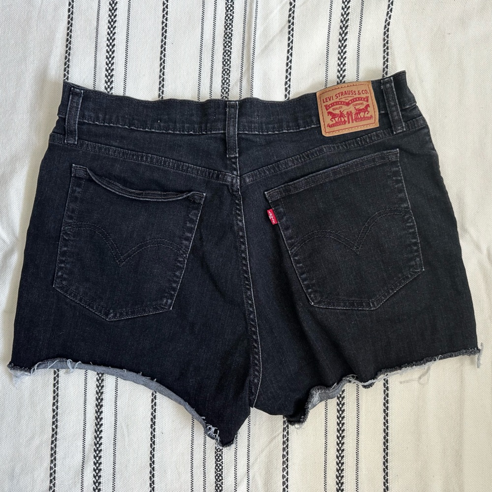 Levi's High Rise Denim Shorts - Black - Size 33